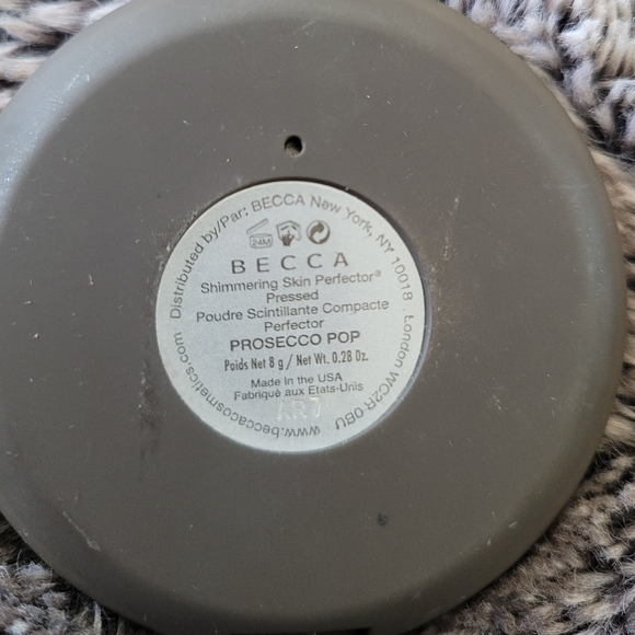 Becca Cosmetics Prosecco Pop - Picture 4 of 4